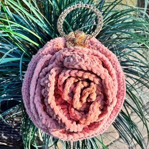 Elegant Pink Floral Handbag